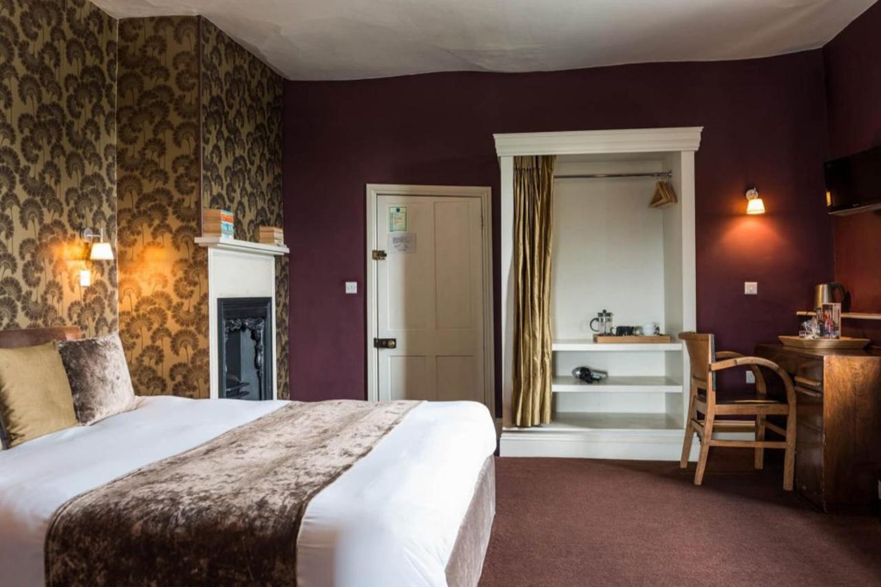 The Castle Inn Bradford-On-Avon Eksteriør bilde