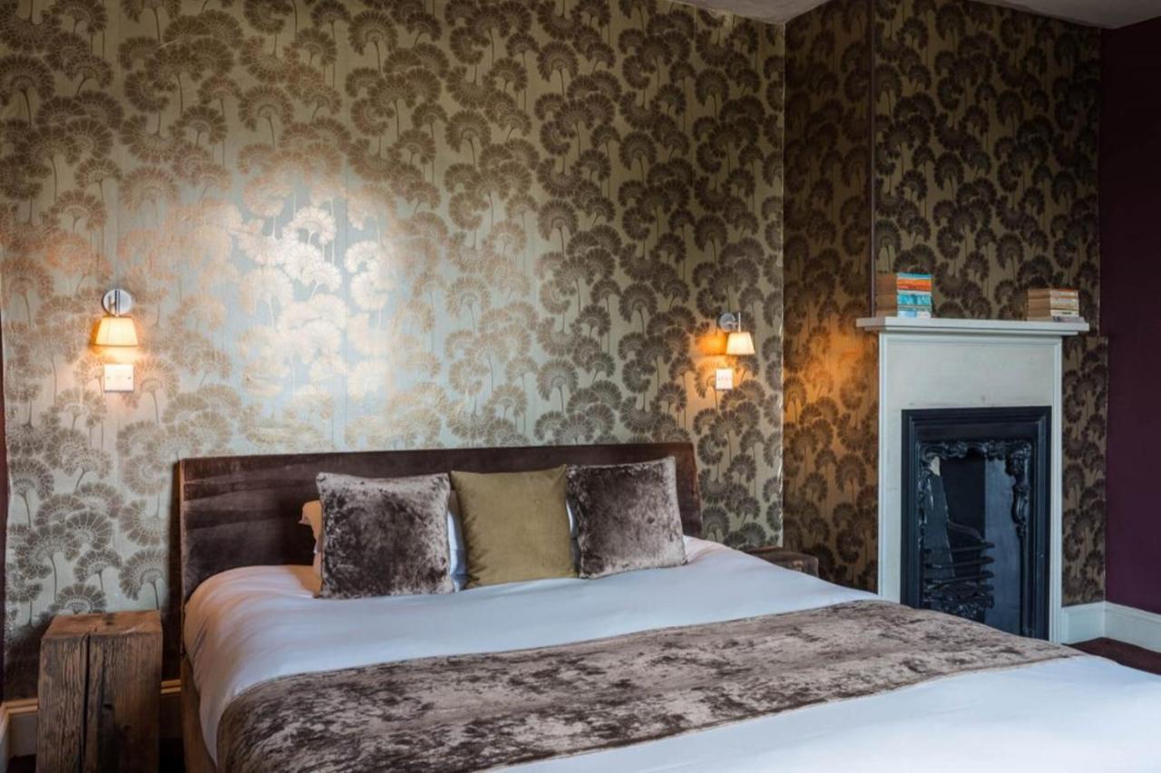 The Castle Inn Bradford-On-Avon Eksteriør bilde